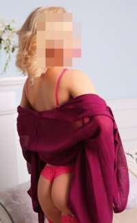 Ataköy escort bayan Feri