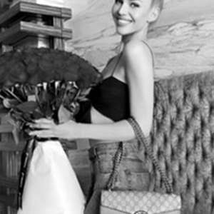 Ataköy escort bayan İzel